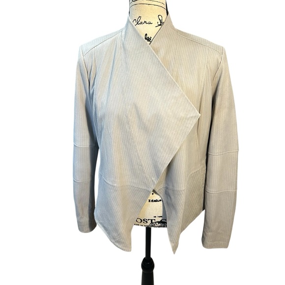 G.I.L.I Got To Love It Gray Leather Cascade Waterfall Blazer Sz 10 - Picture 1 of 12